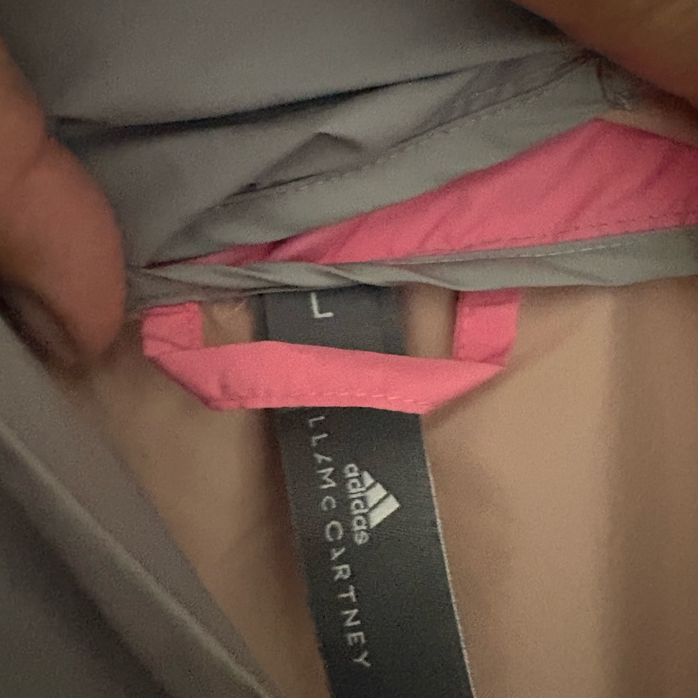 Adidas Pink and Gray Ski Jacket with Chevron Design - Picture 10 of 12